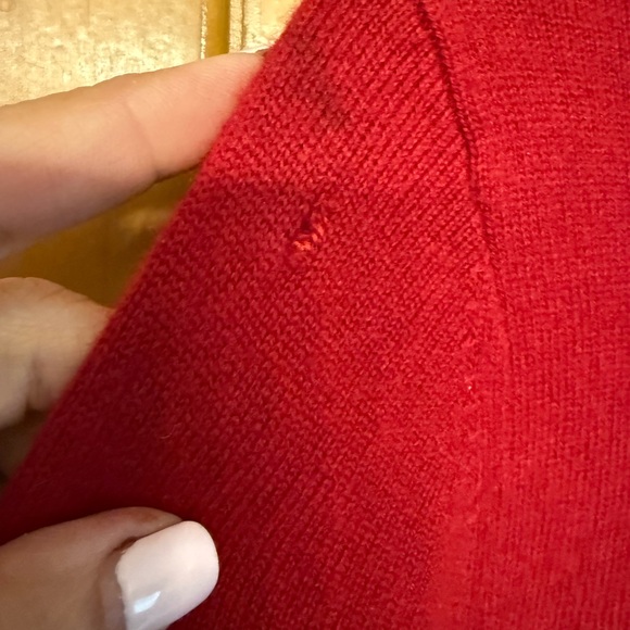 Burberry Crimson Crew Neck Cashmere Sweater - Picture 11 of 12